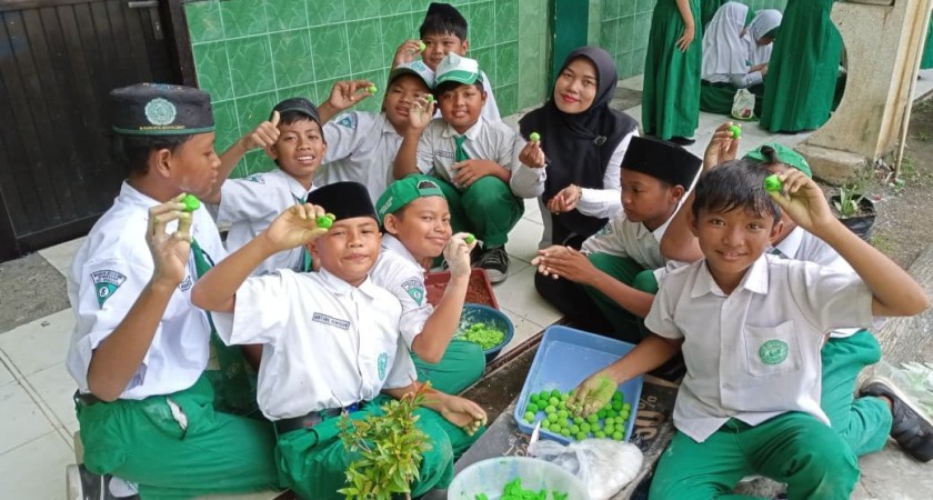 Belajar Wirausaha Sejak Dini melalui Career Day: Kreasi Tempe dan Klepon Bersama Entrepreneur