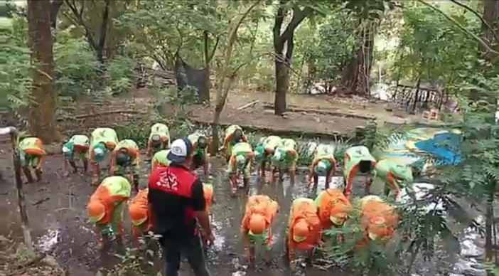Outdoor Learning Adventure: Exploring Teh Botol Sosro & Fun Outbond at Parimas