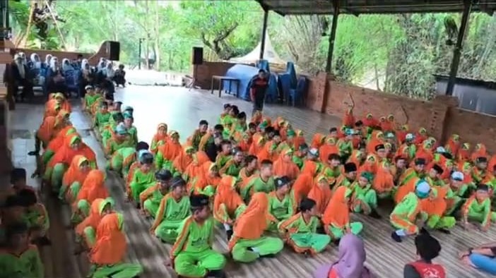 Outdoor Learning Adventure: Exploring Teh Botol Sosro & Fun Outbond at Parimas