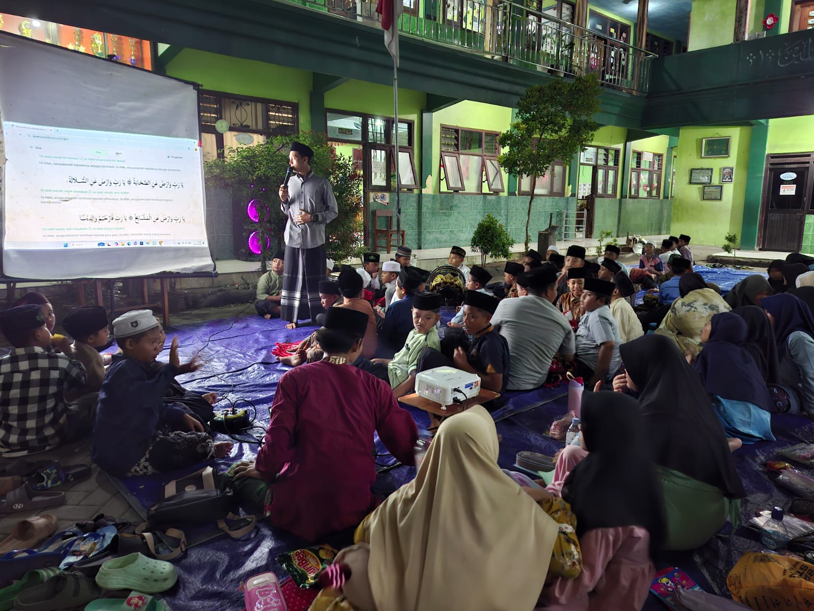 Meniti Malam, Meneguhkan Taqwa: Malam Bina Iman dan Taqwa sebagai Ruang Mujahadah dan Pembinaan Akhlak Peserta Didik