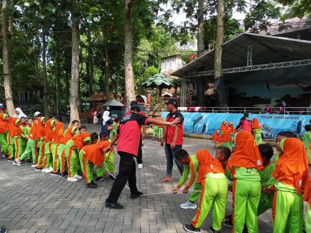 Satu Hari Penuh Cerita: Belajar dan Bermain Seru di Cimory Dairyland dan Telogo Sewu