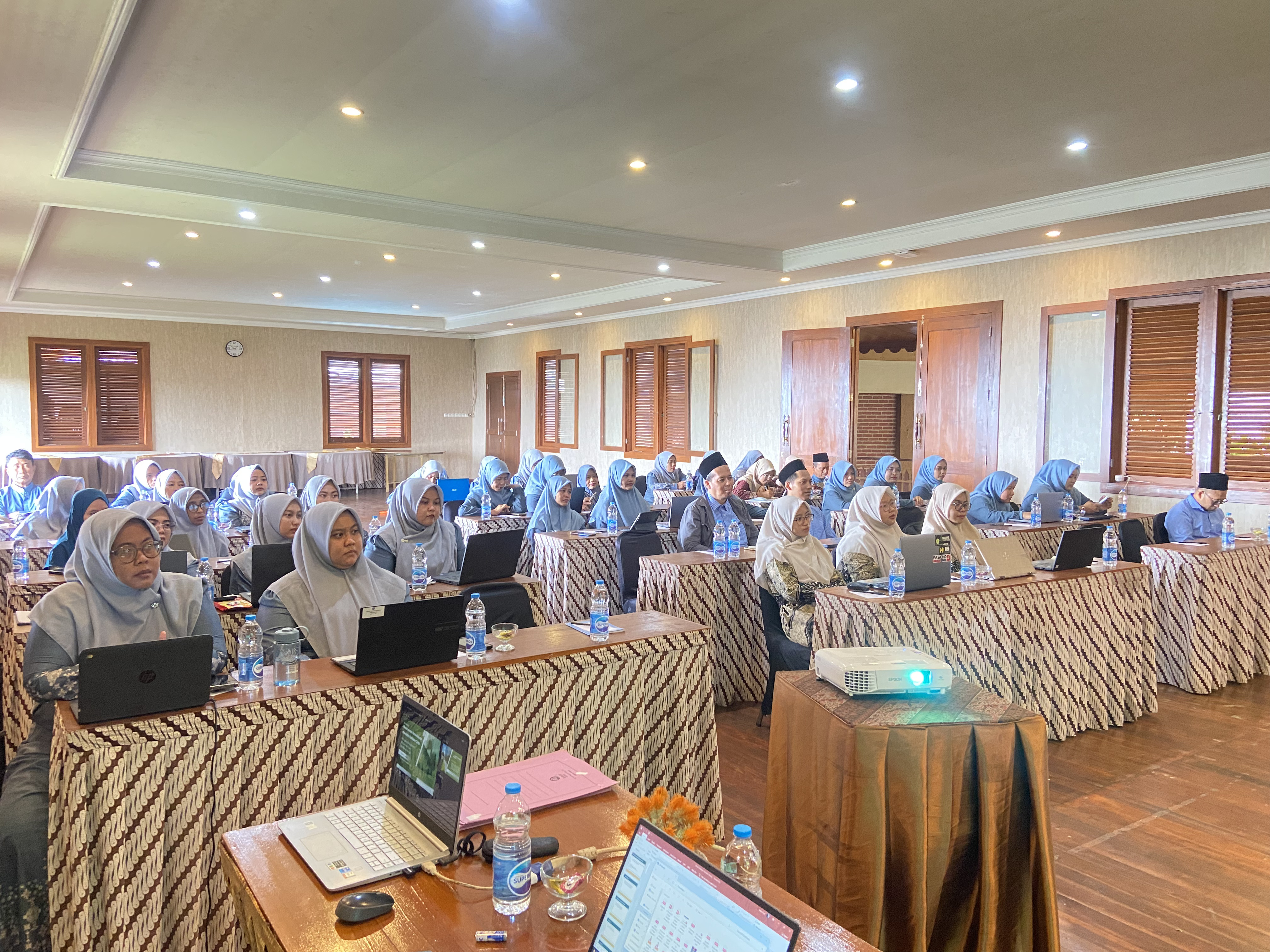Guru Berdaya di Era AI (Artificial Intelligence): Design Pembelajaran Kreatif, Humanis, dan Berdampak